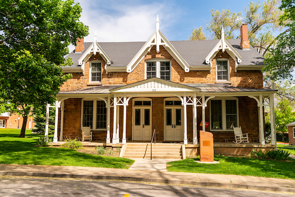 Bennion Service House, a historic building on University of Utah campus